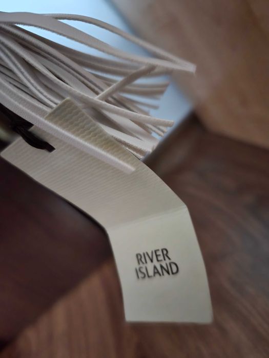 Нова River Island чанта с етикети 23/15