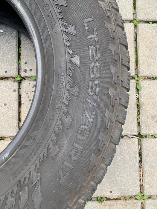 4 cauciucuri iarna LT 285/7O/17-Nokian