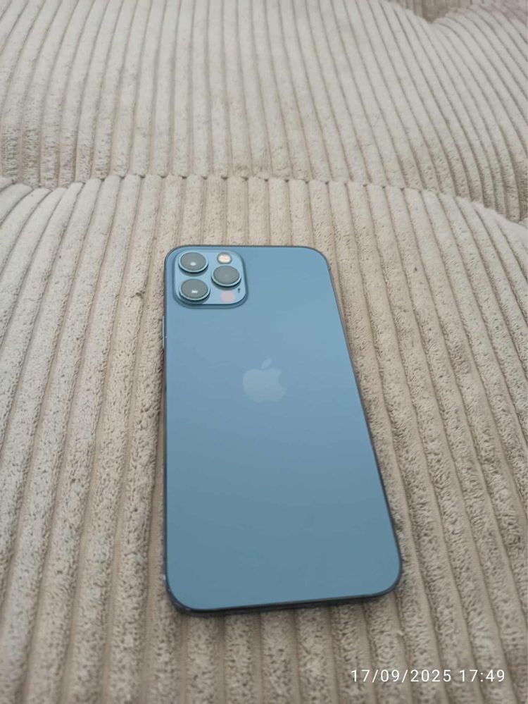 Iphone 12 Pro Като Нов