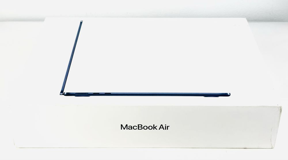 НОВ! Apple MacBook Air 13" M4 16RAM 512SSD Гаранция!