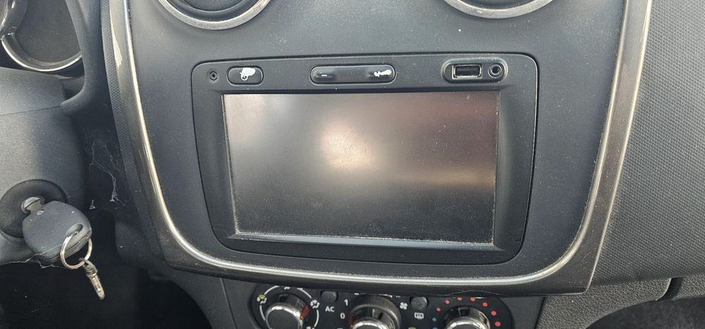 Navigatie Dacia Duster Logan Sandero