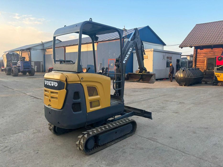 Miniexcavator Volvo EC18D , 2016 , 2 tone