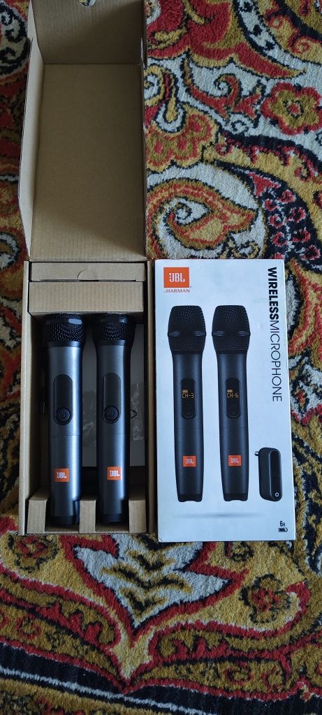Продам микрофон jbl