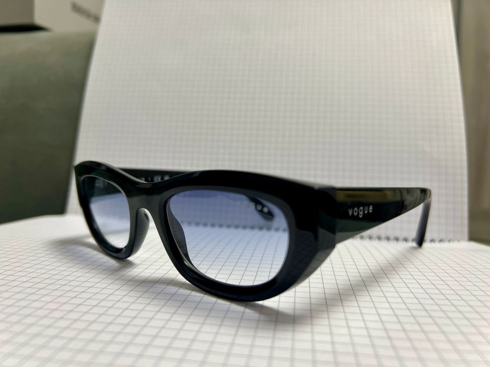 Ochelari de soare Vogue