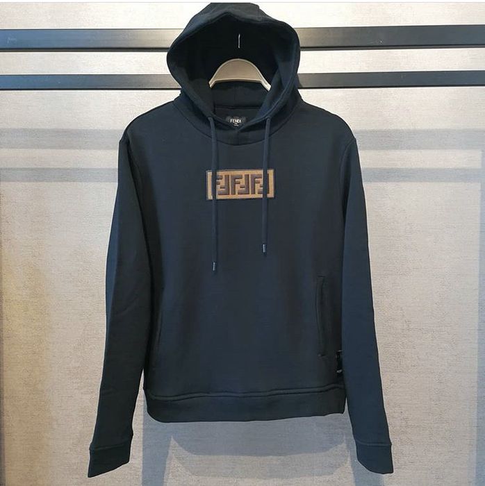 Промо Анорак суичер Fend1