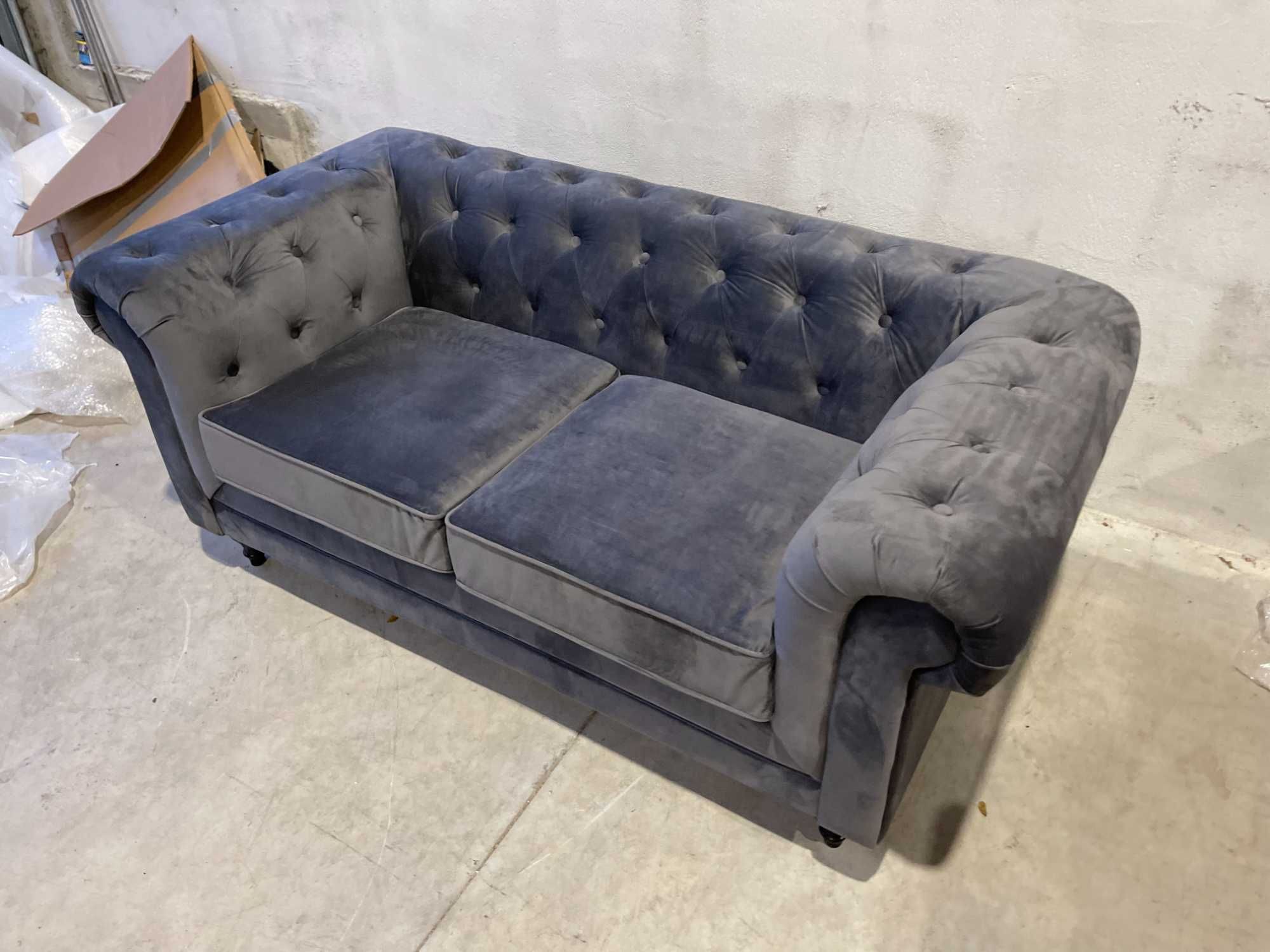 Диван Chesterfield