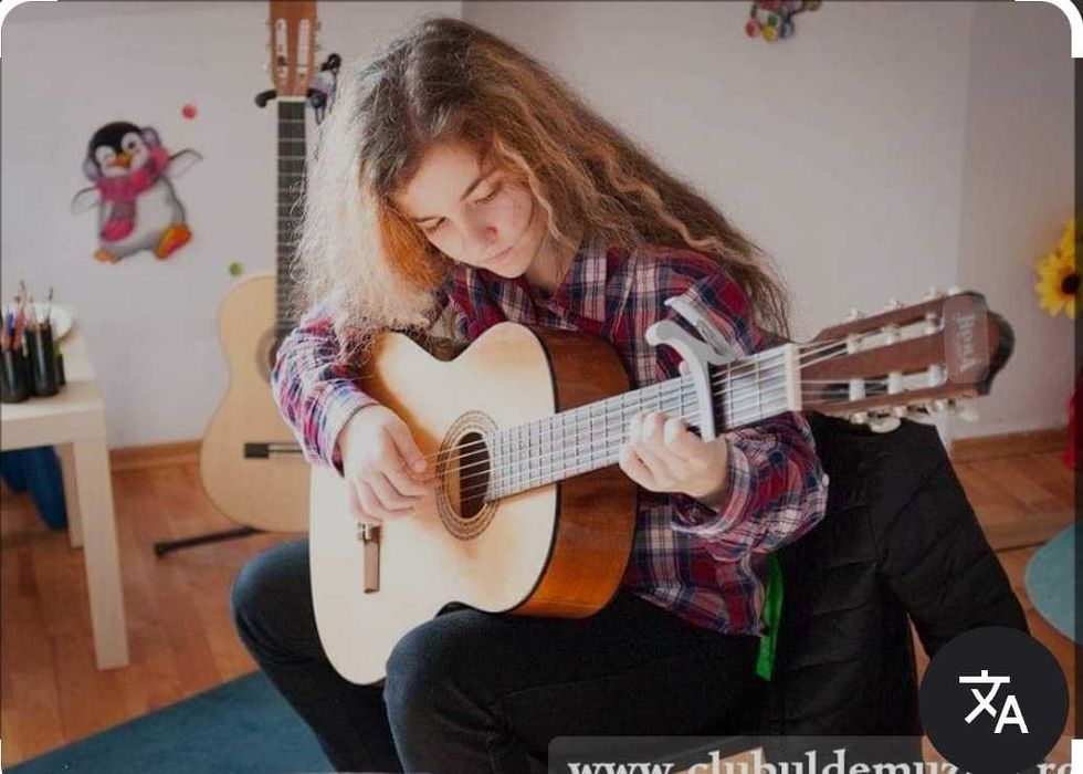 LECTII de Muzica (Pian, canto, chitara) si Pictura, sector 3, Dristor