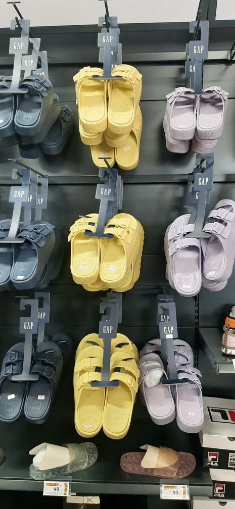 39.99лв. дамски чехли GAP