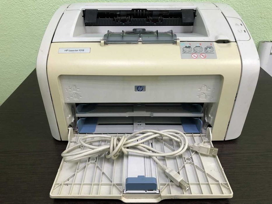 Принтер HP LaserJet 1018 | Компактный | Хорошее состояние