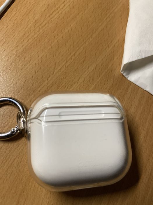 Vând Apple Airpods 4 noi