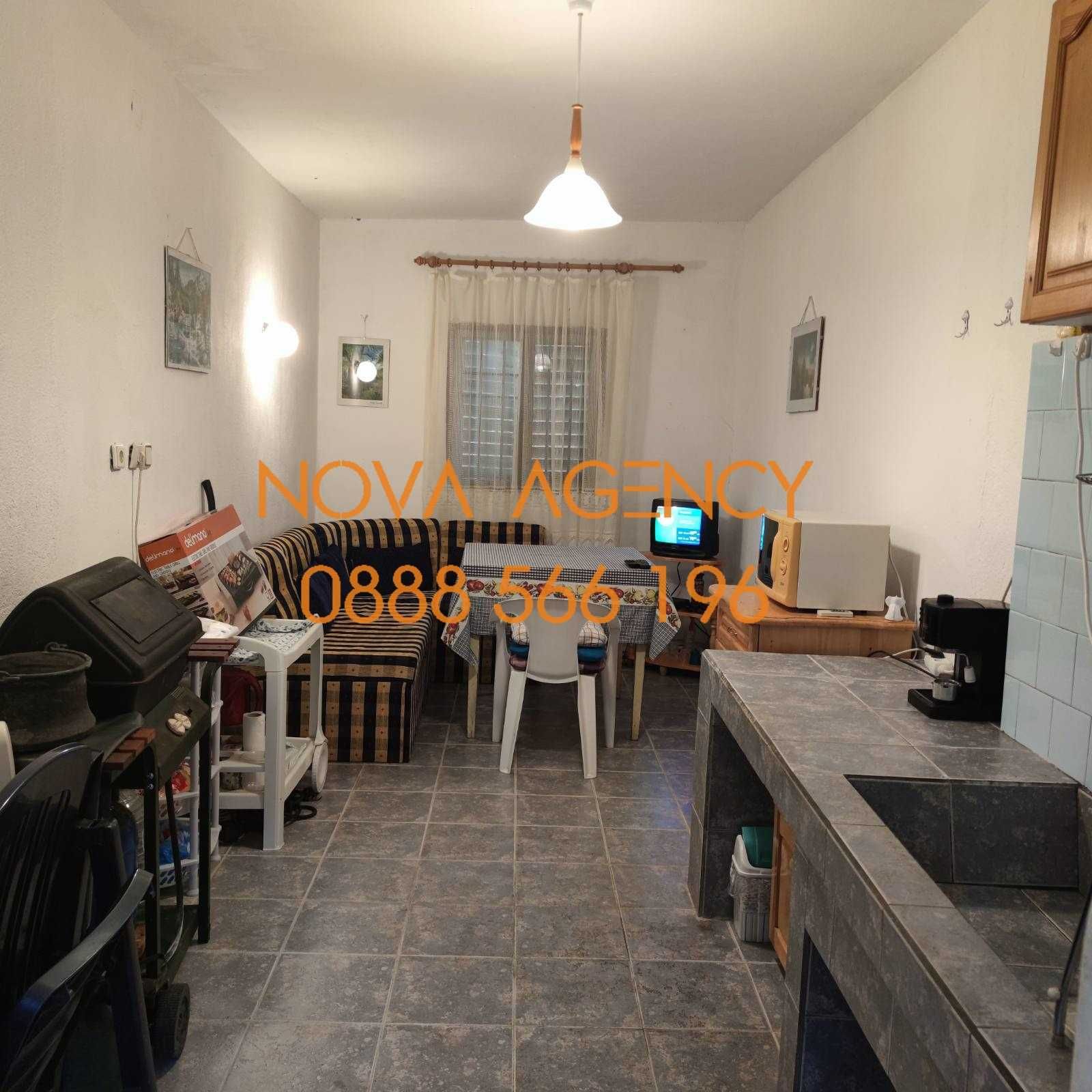 Продава къща с. Манолово, обл. Стара Загора