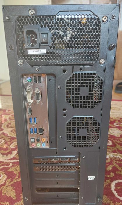 Геймърски компютър I7-4790K, 32GB RAM, MSI RTX 3070 8GB
