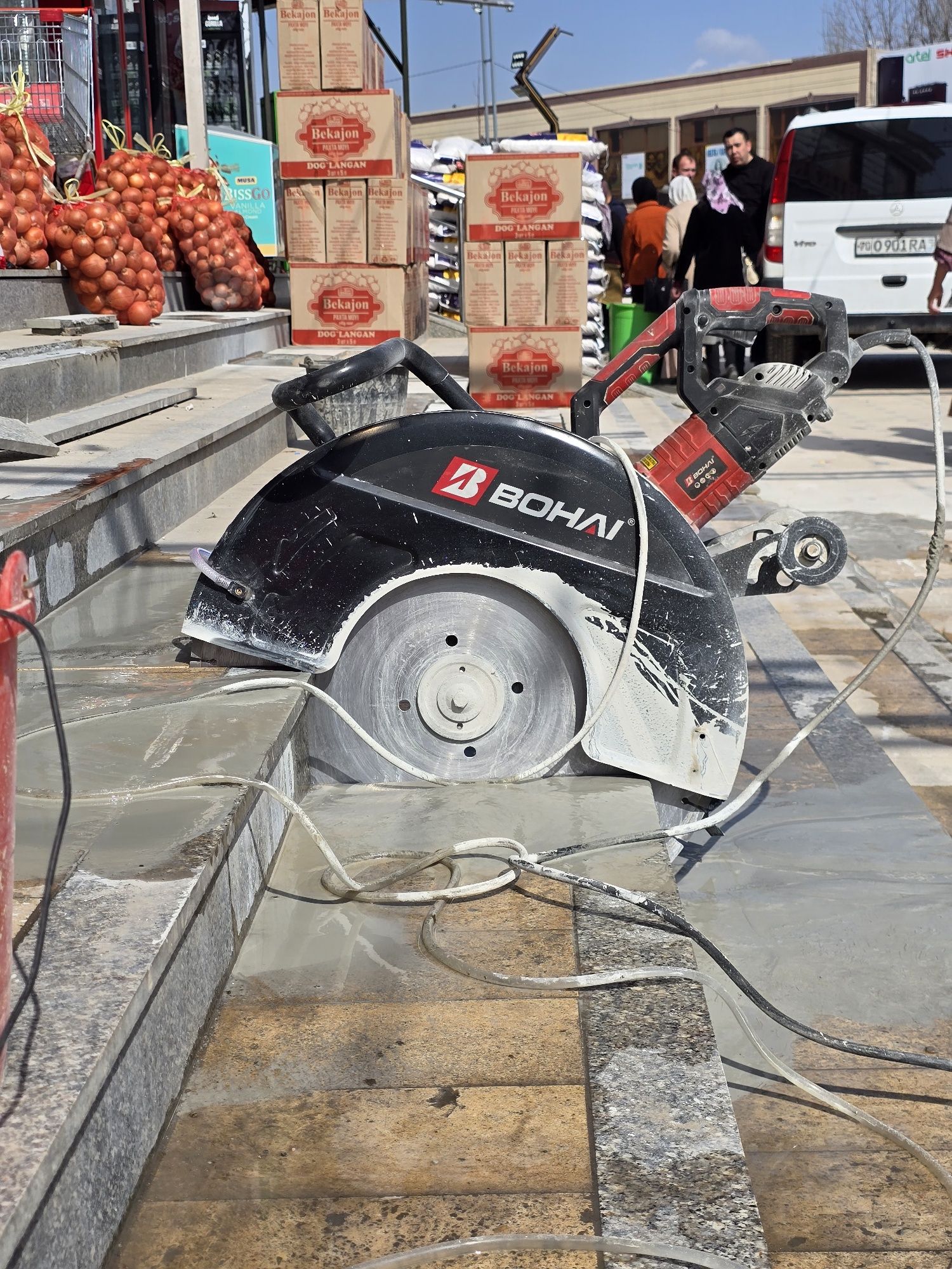Beton kesish va teshish xizmati