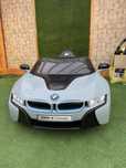 Masinuta electrica pentru copii BMW I8