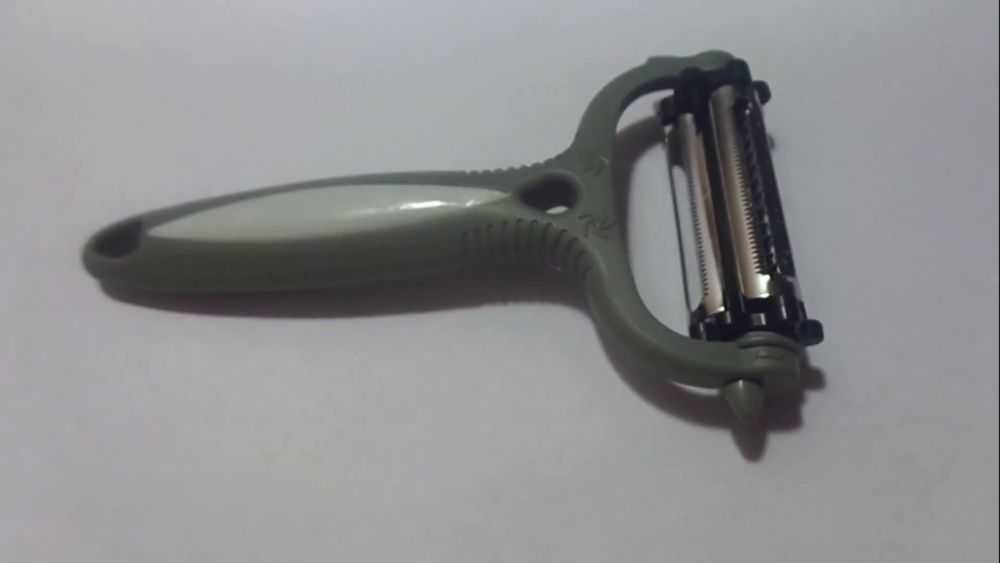 Taietor,curatator,feliator multifuncțional de 360 de grade rotativ,nou