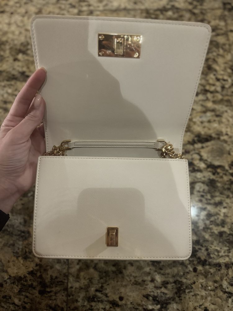 Дамска чанта през рамо Elisabetta Franchi