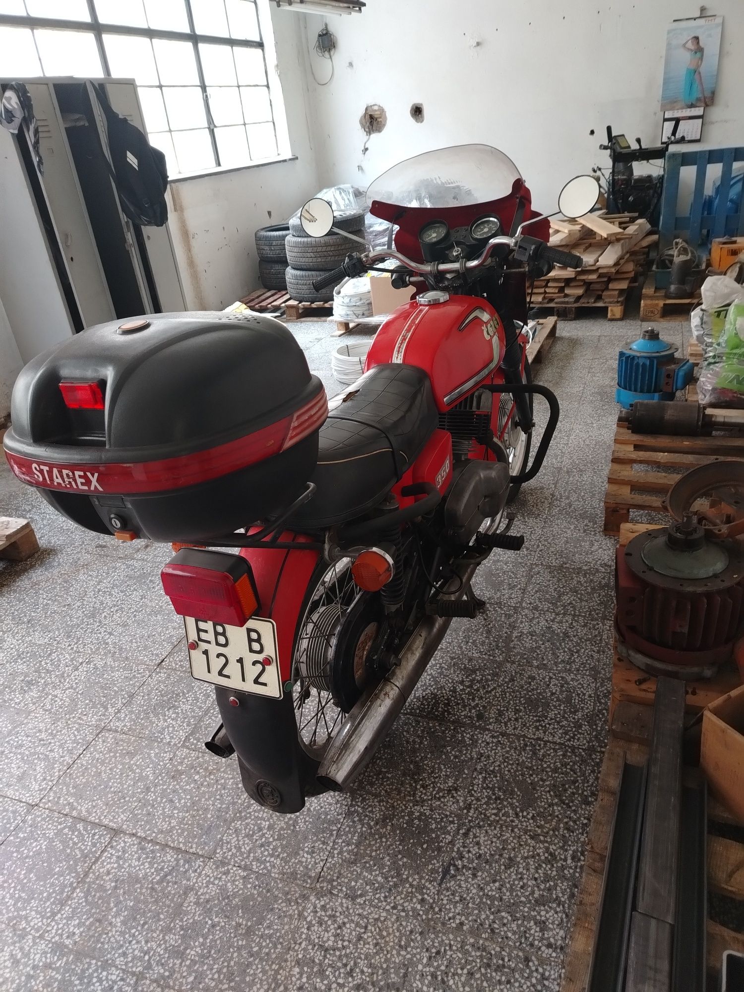 Ретро мотоциклет CZ-350-12v