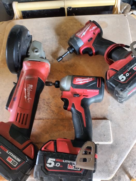 Flex milwaukee  500 lei