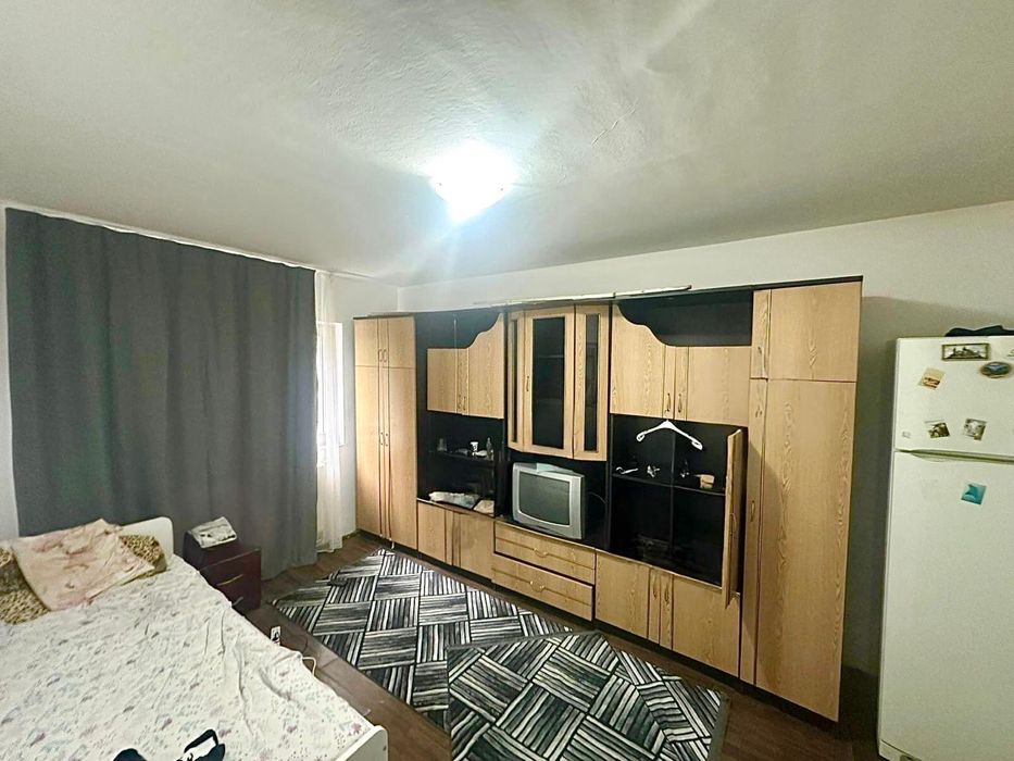 Vand/Inchiriez garsoniera