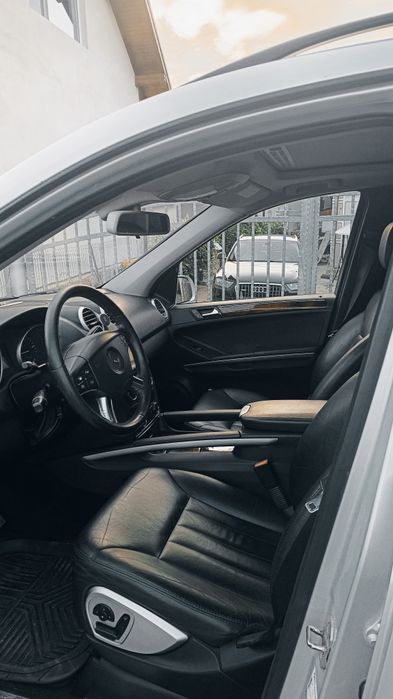 Mercedes-Benz ML 320