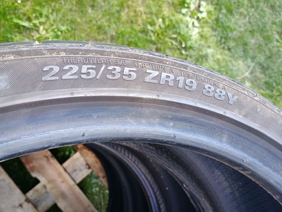 Vand cauciucuri de vara 225/35 r19