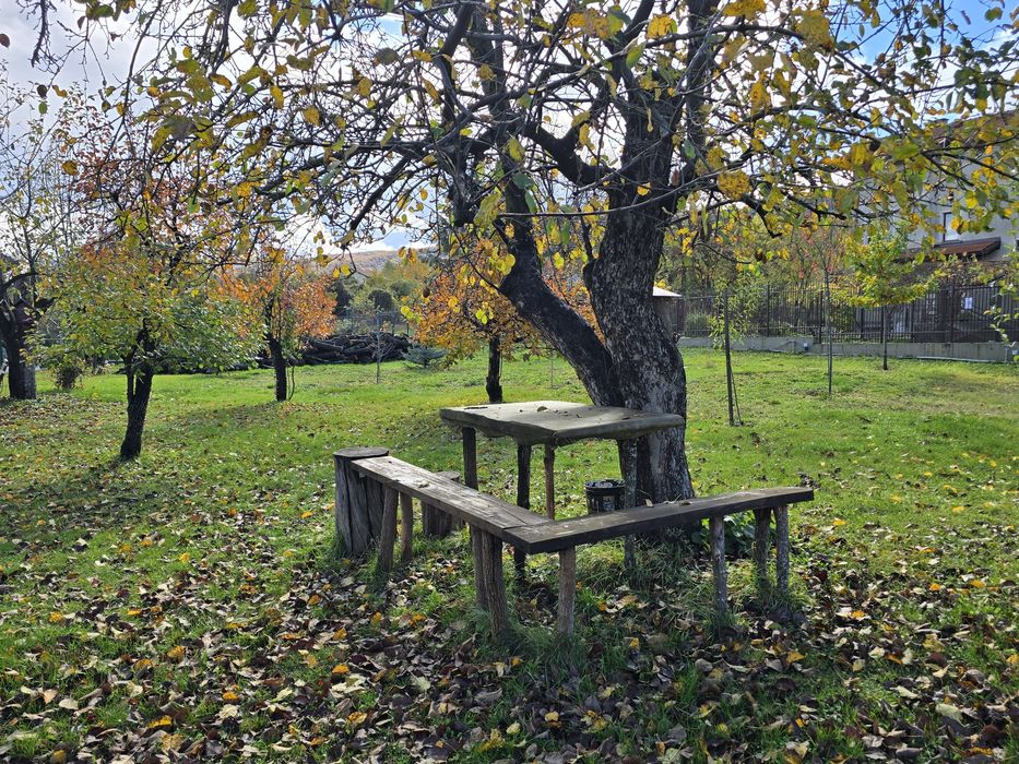 Продавам къща с. ЧУКОВЕЦ, област Перник