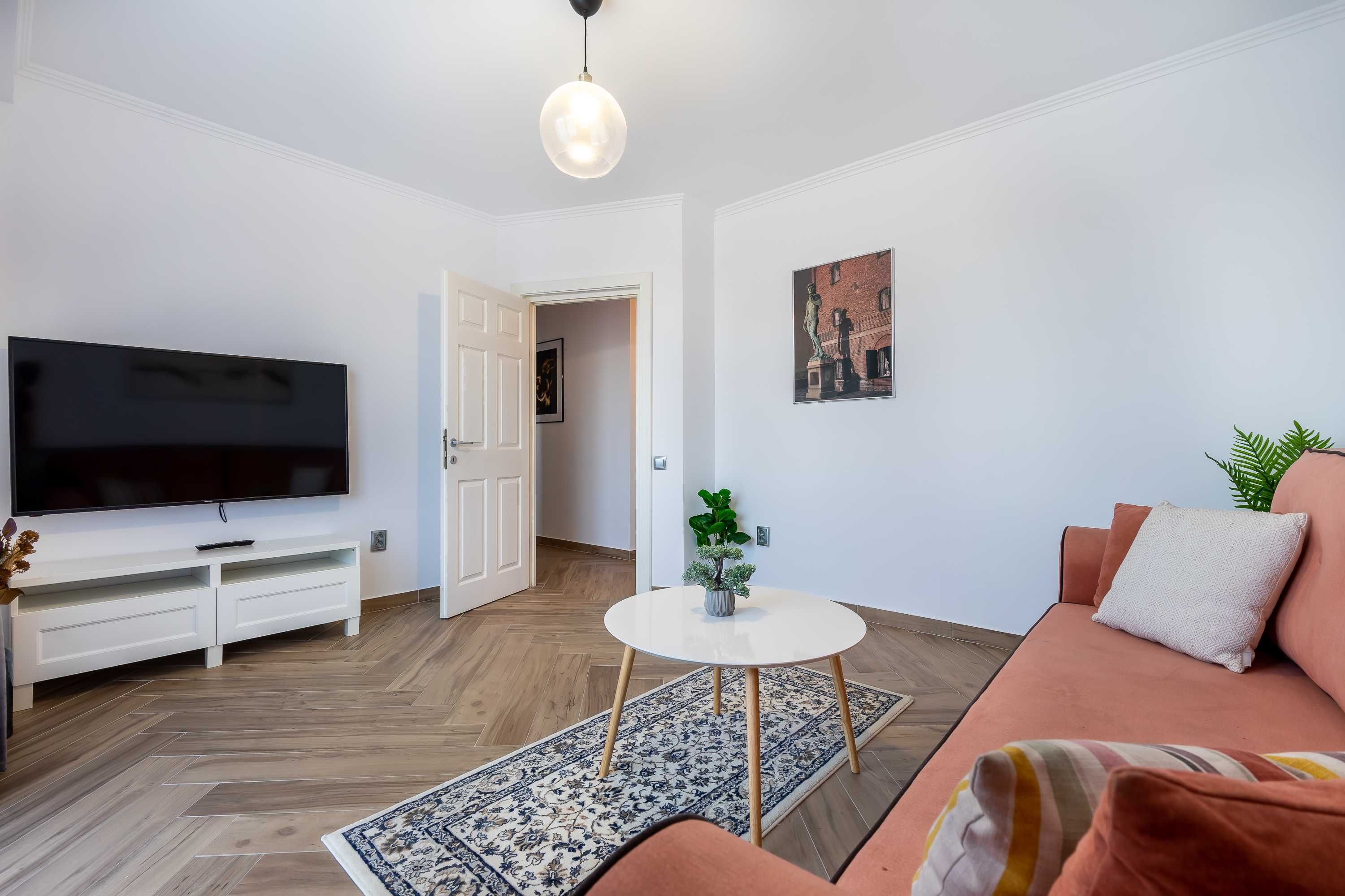 Cazare Regim Hotelier 1, 2 camere Iulius Mall tichete