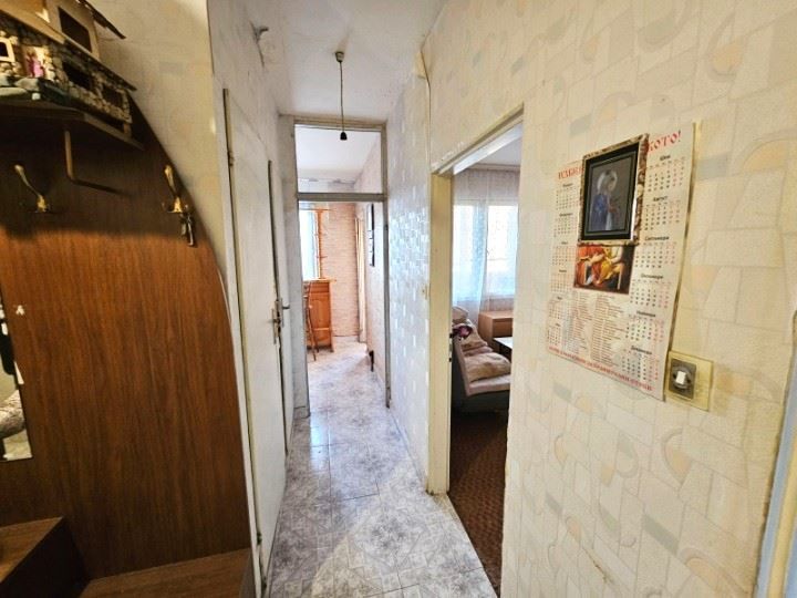 Продава се Двустаен апартамент в София, Дружба 2 - 65 кв.м за 2000 €/кв.м - Снимка #3
