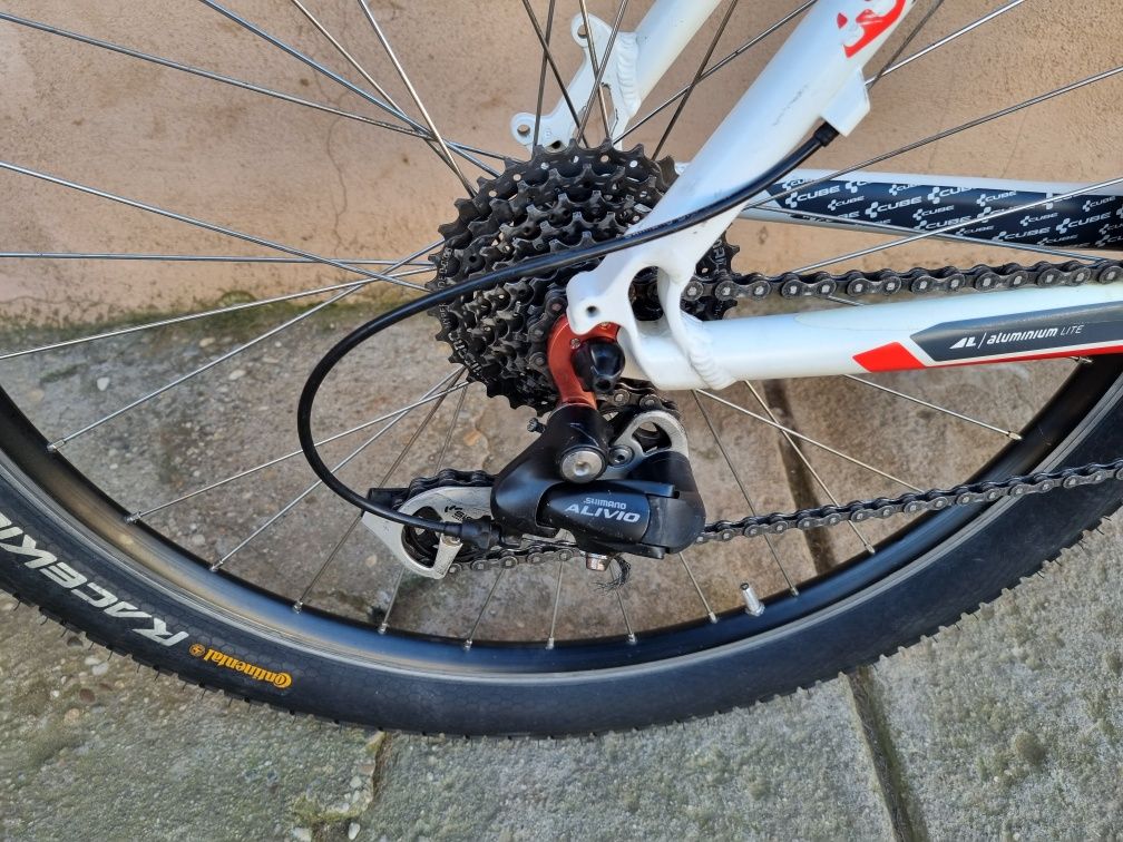 Bicicleta Cube Aim CMPT 26 + anvelope noi + mansoane noi