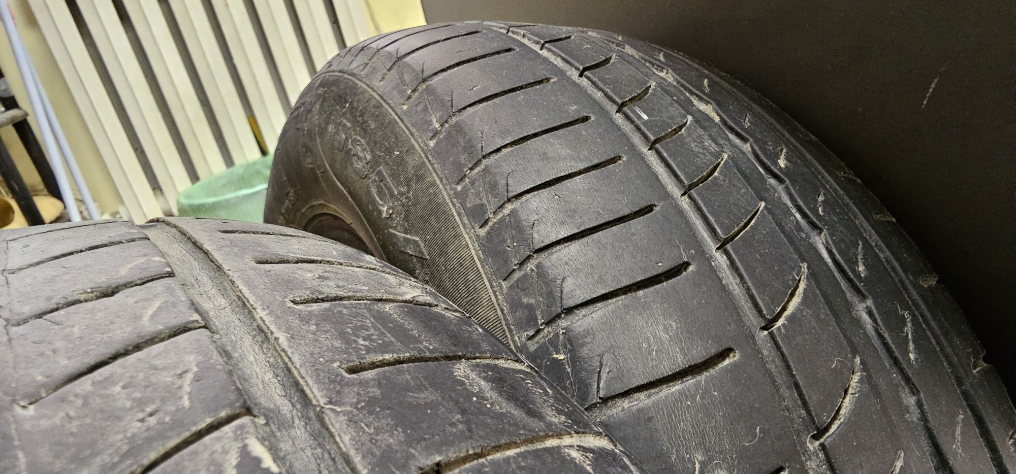 Шины 185 / 65  R15