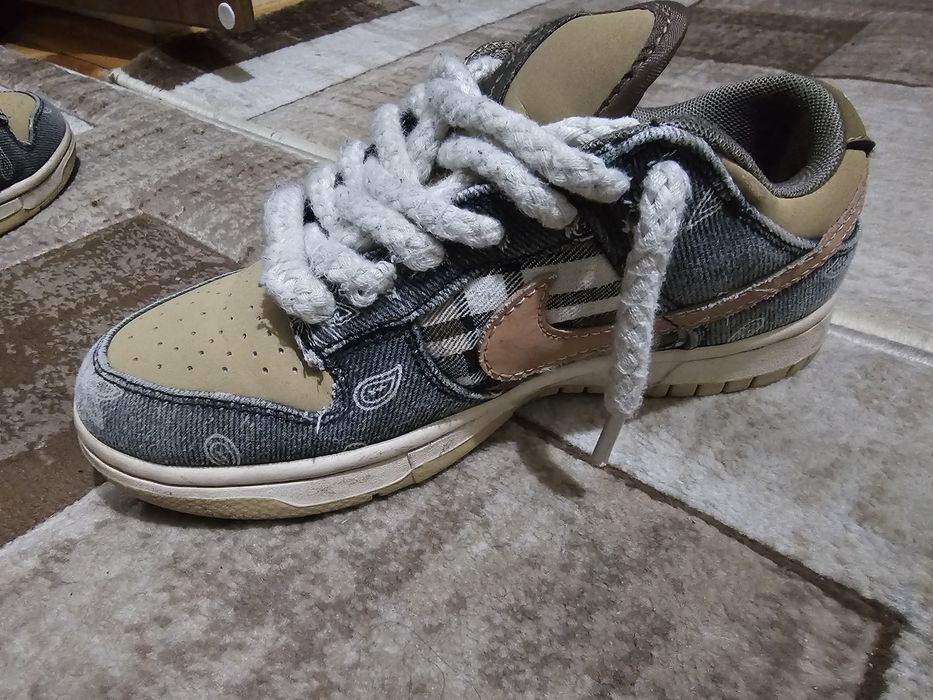Nike SB Dunk Low Travis Scott