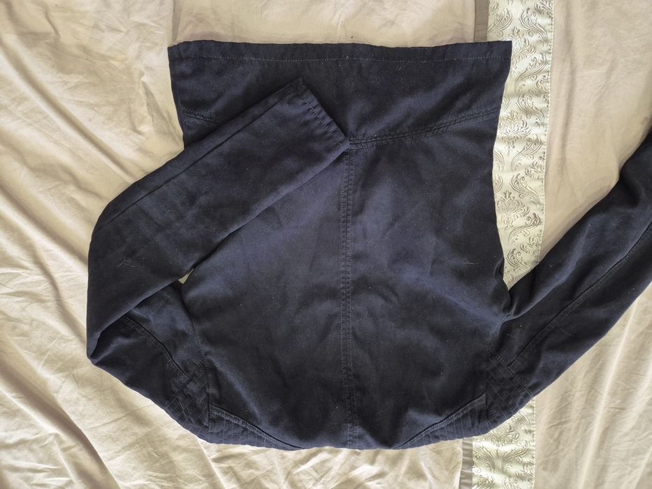 Черно есенно  яке