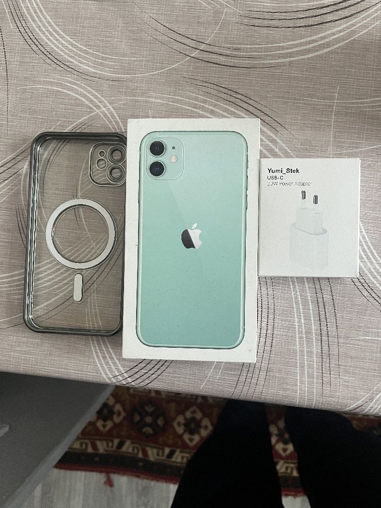 Продам айфон 11 в хорошем состояний