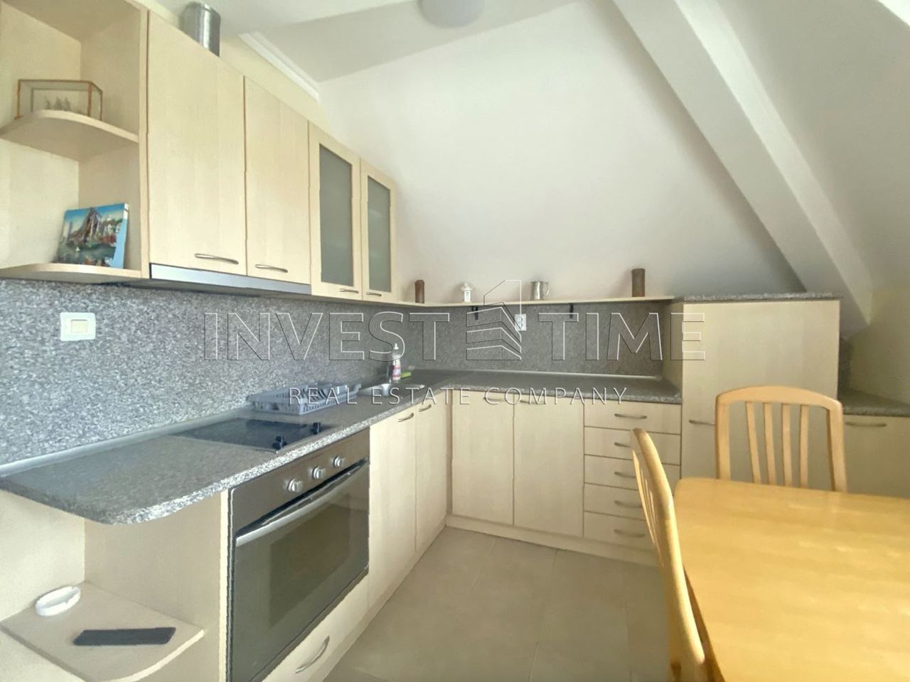 Продава се Двустаен апартамент в с. Кранево, Област Добрич - 80 кв.м за 975 €/кв.м - Снимка #4