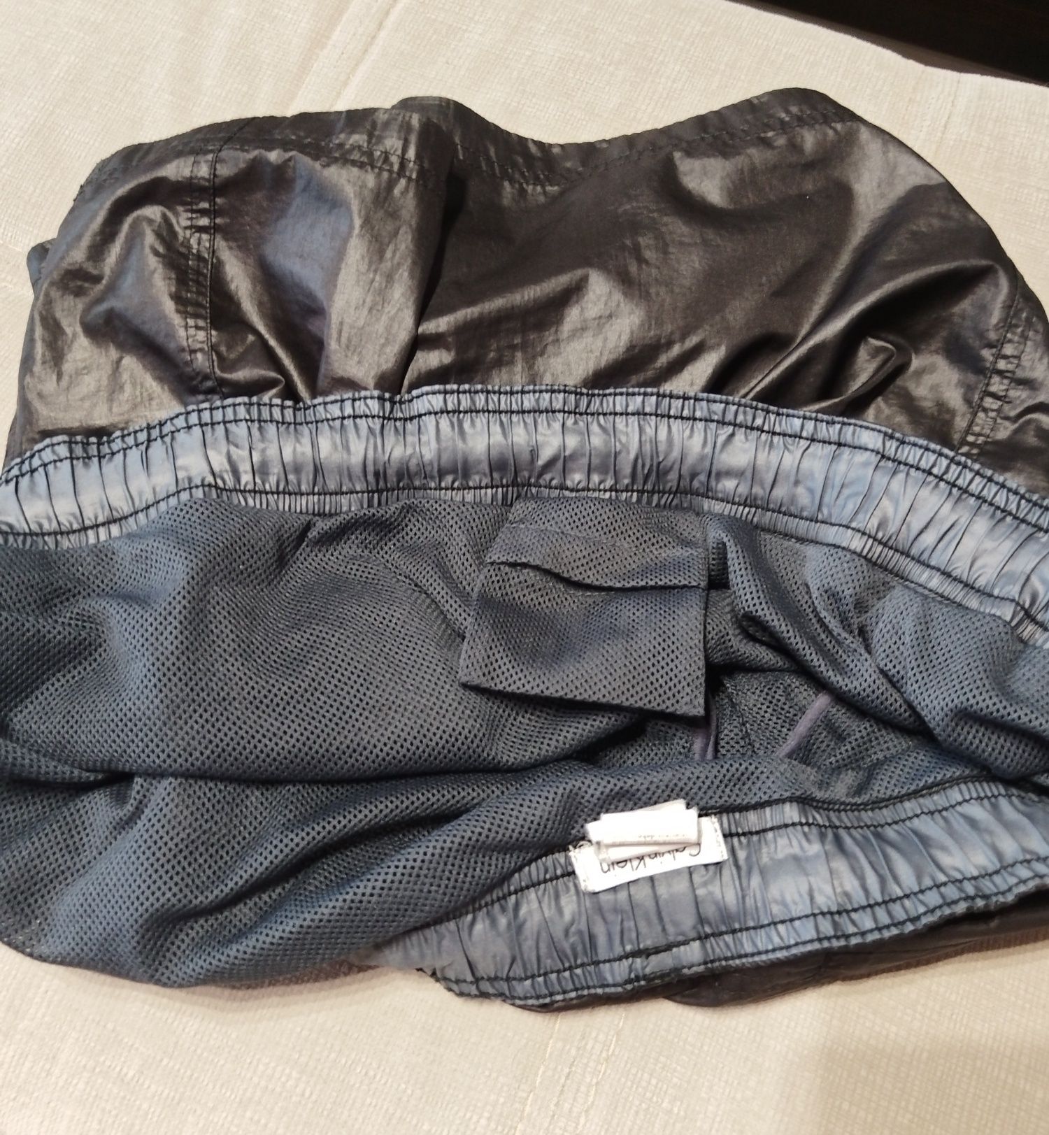 Calvin Klein  бански М отговарят на L