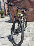 Bicicleta full suspension hill80