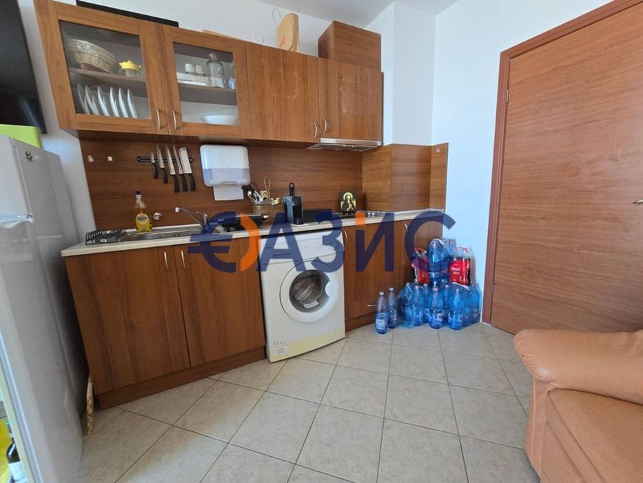 Продава се Тристаен апартамент в к.к. Слънчев бряг - 77 кв.м за 1312 €/кв.м - Снимка #4