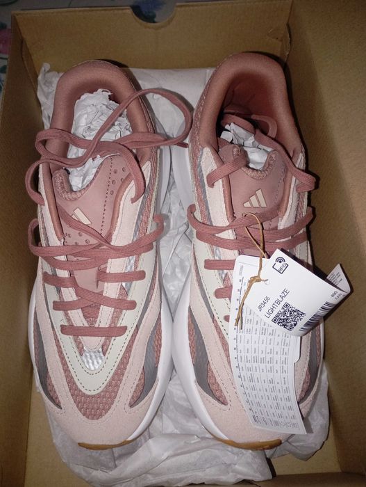 Нови сникърски Adidas