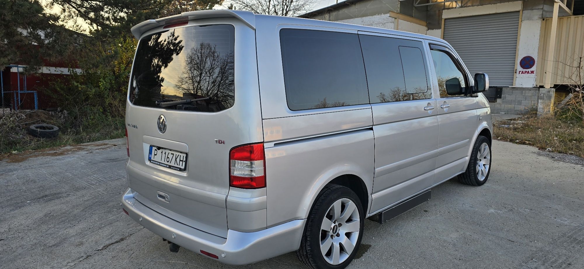 VW Multivan 2.5 -130 hp
