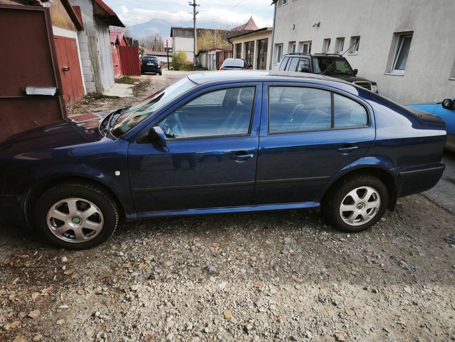 Vând Skoda Octavia Tour