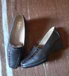 Pantofi nr 36 si 30