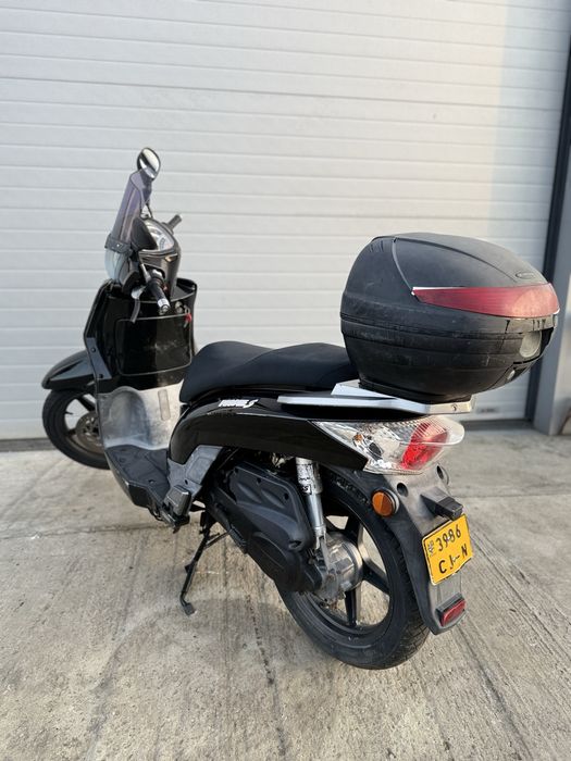 Vand scuter Kymco People S 50 cmc 2008 - Inmatriculat
