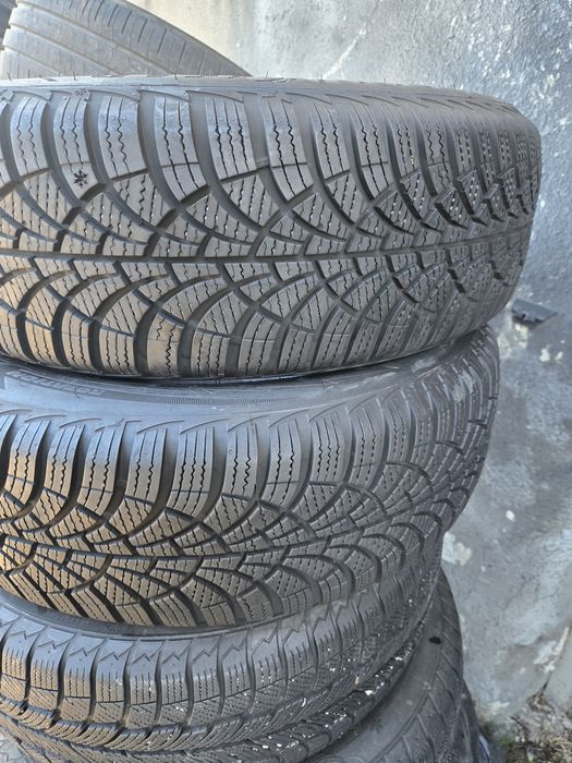2бр. 185 60 15 Goodyear зимни.