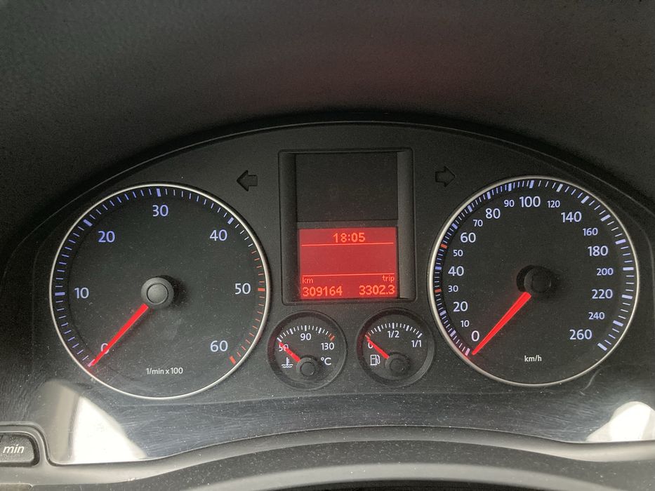 VW Golf 5 – 2008 – 1.9 TDI – Preț avantajos