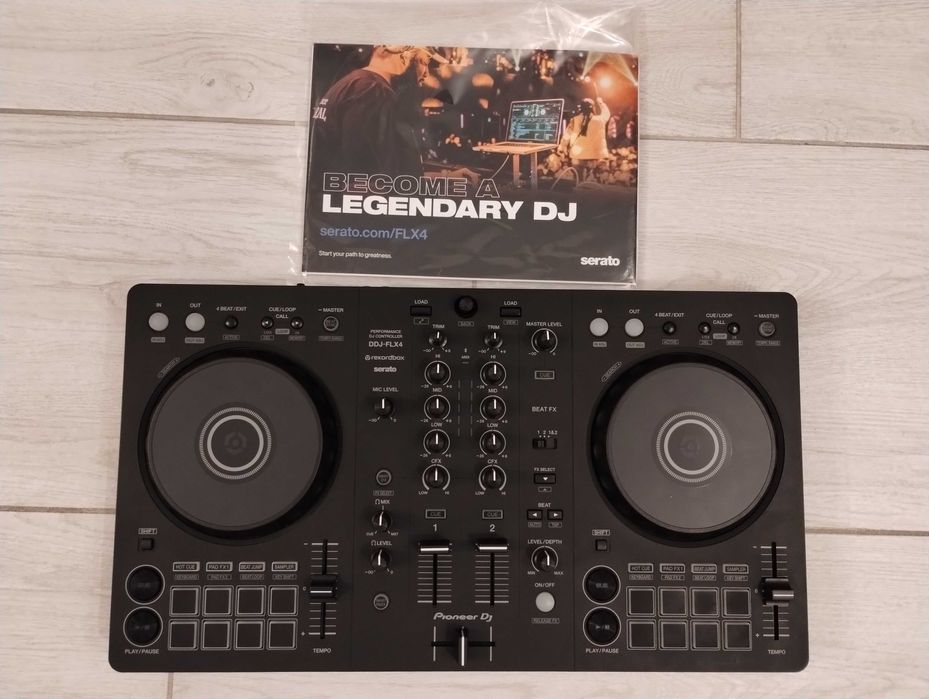 Pioneer DDJ-FLX4 Controller DJ - Stare Buna, Cutie Originala
