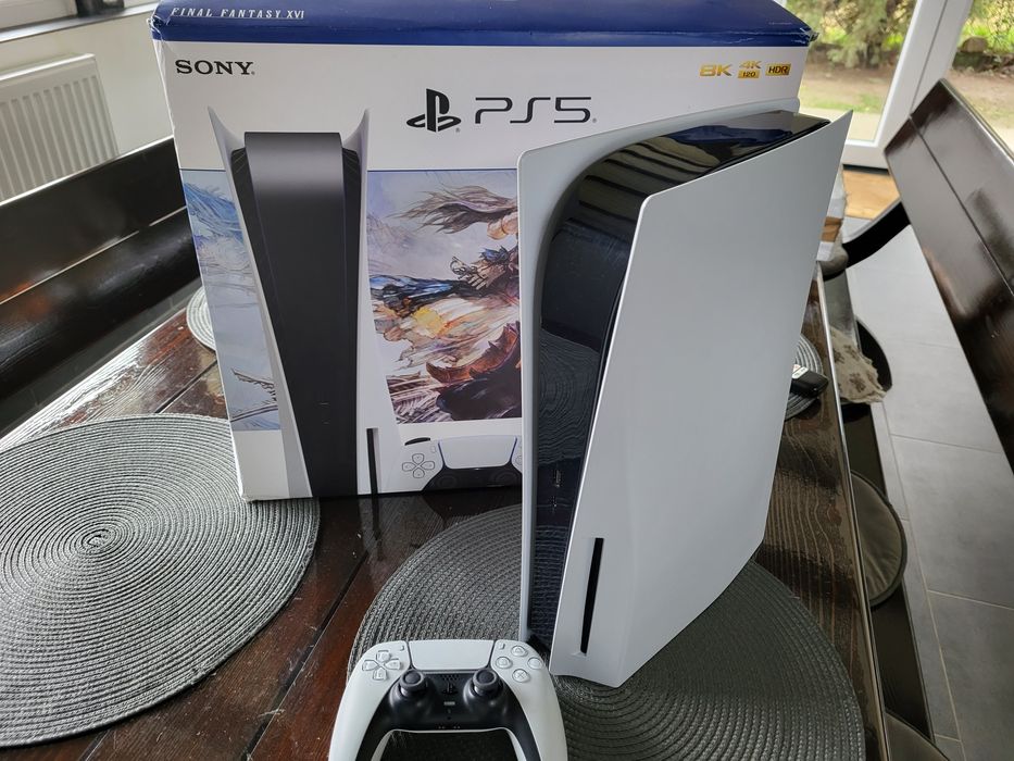 Vând PS5 FAT DiskEdition +Controller+Stand Inc și răcire