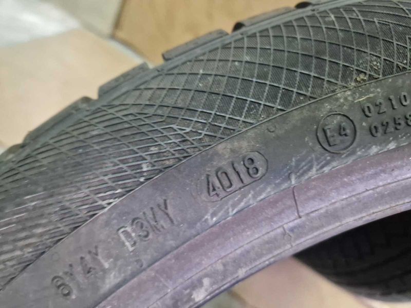 2 Continental R20 285/40
зимни гуми
DOT4018