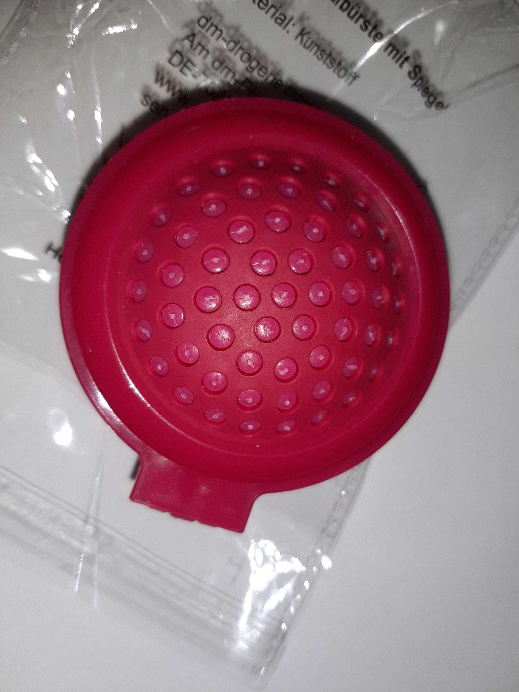 Set cosmetice Christmas Balea cu perie de poseta si produse de voiaj