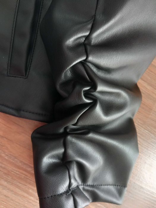 Дамско кожено яке Zara