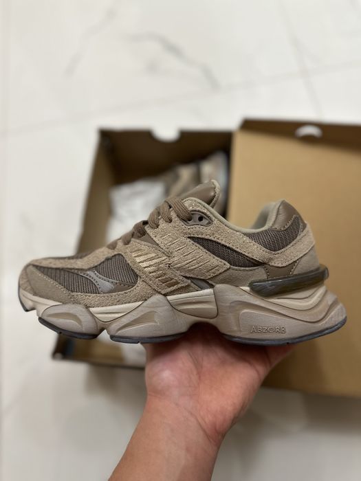 New Balance 9060 "Mushroom Brown"